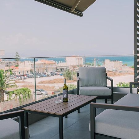 Hama Luxury Seaside Apartments Corinth エクステリア 写真