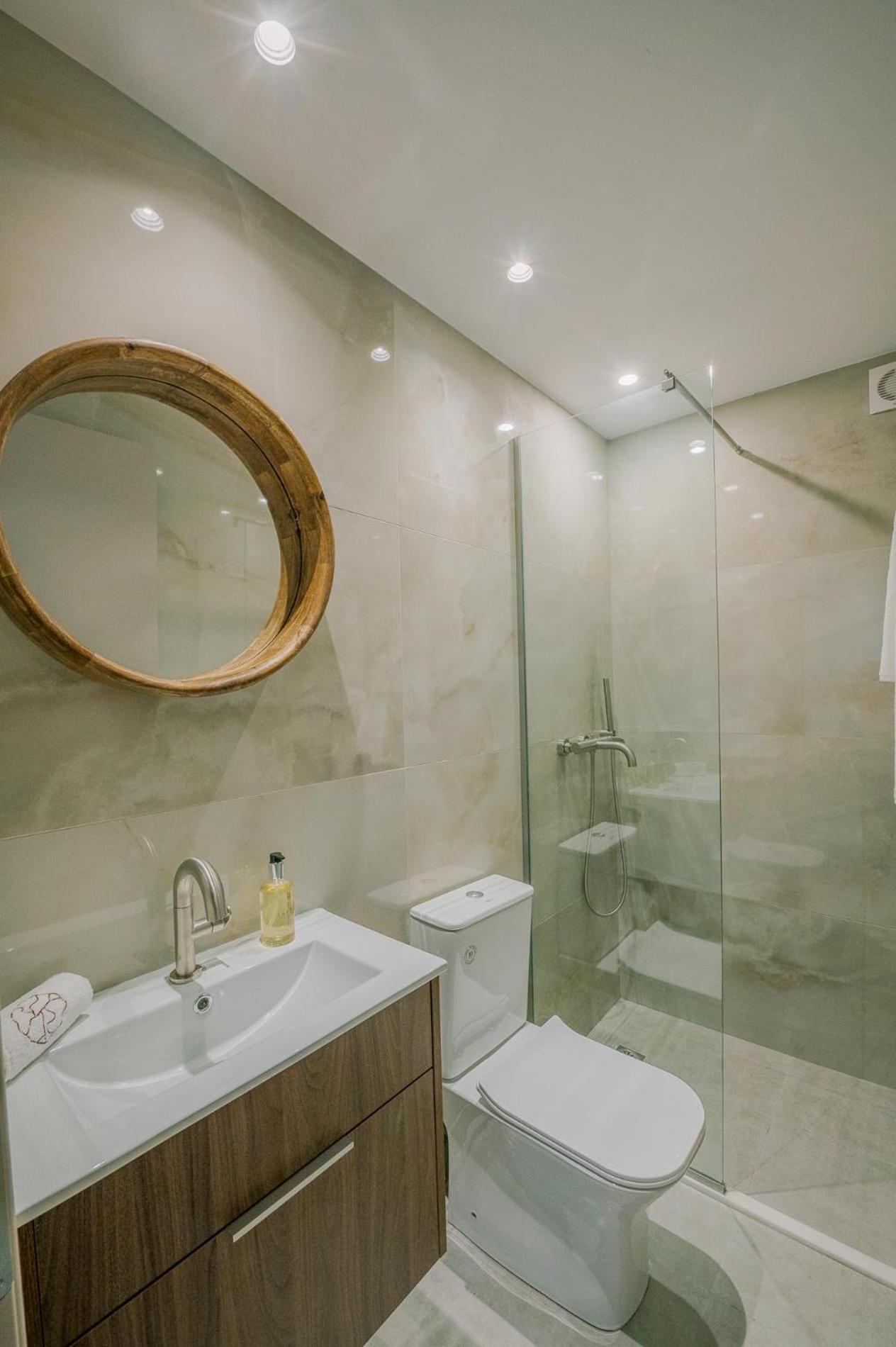Hama Luxury Seaside Apartments Corinth エクステリア 写真