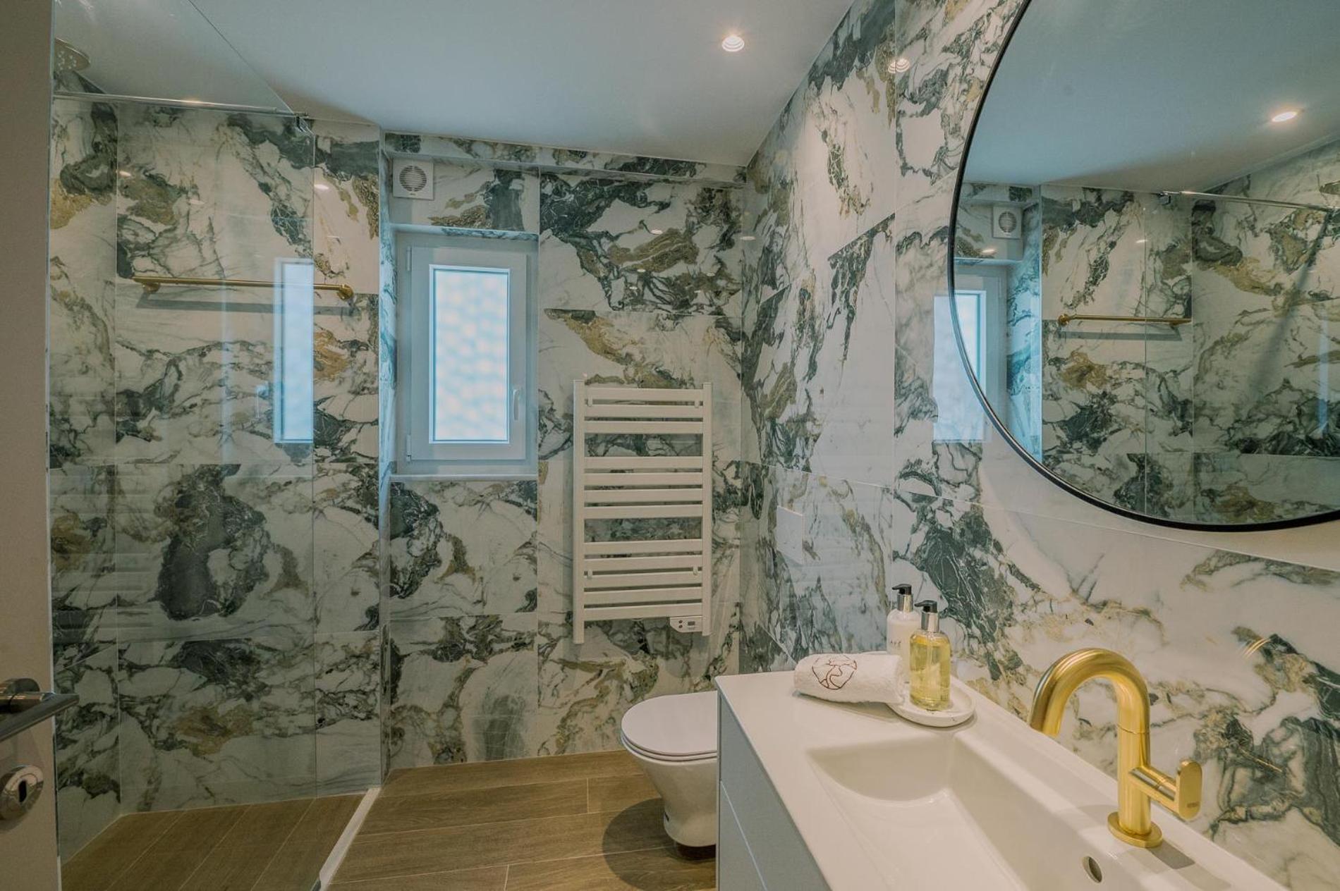 Hama Luxury Seaside Apartments Corinth エクステリア 写真